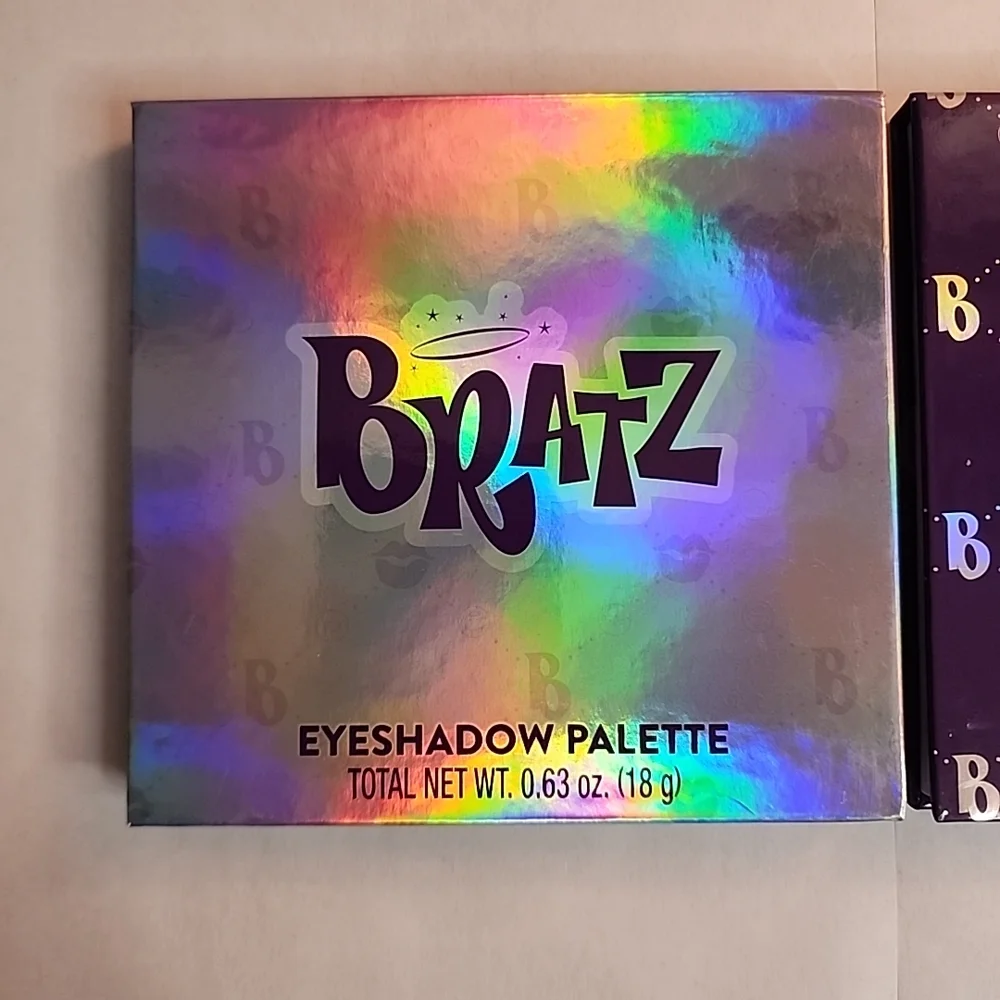 Set of 2 Bratz Eyeshadow Palette Shimmer Matte 24 Color with Mirror Taste Beauty